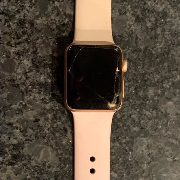 Apple Watch series 3 - Picture 1 of 5